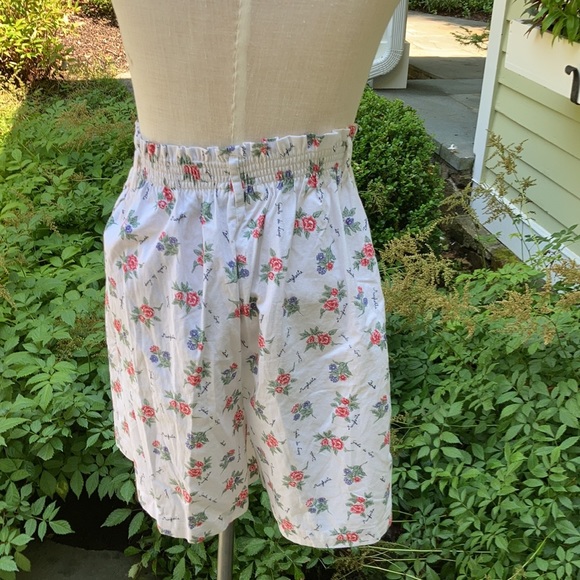 Sweet vintage high rise mom shorts flower motif L - Picture 8 of 12